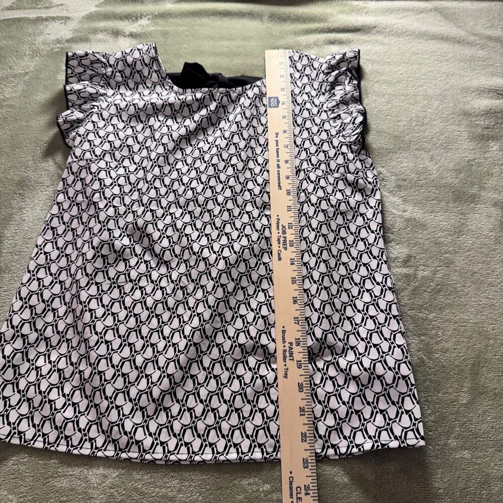 Emery Rose Flutter Sleeve Blouse Tie Back Geometric Print Academia Career Work - Picture 9 of 11